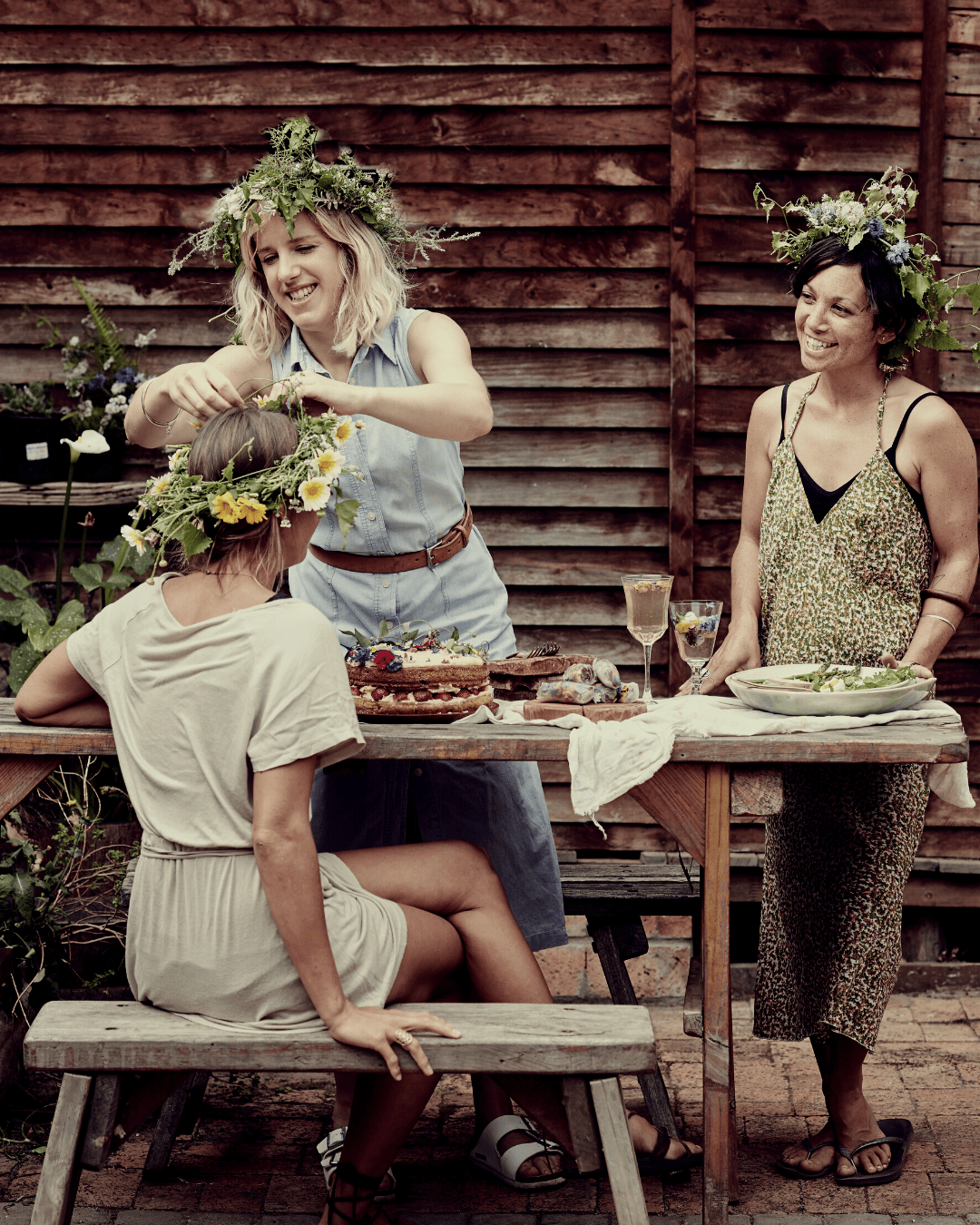 Beauty of Edible Flowers (@veldandsea)